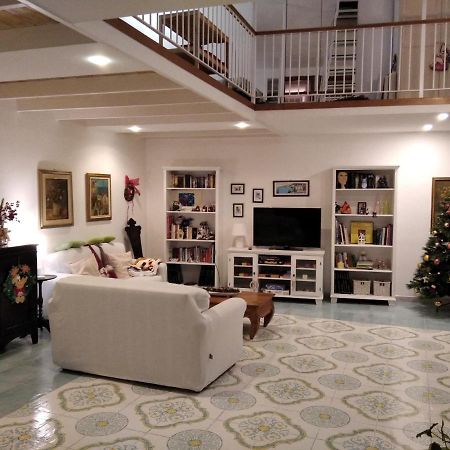 ポッツオーリA Casa Di Monicaアパートメント エクステリア 写真