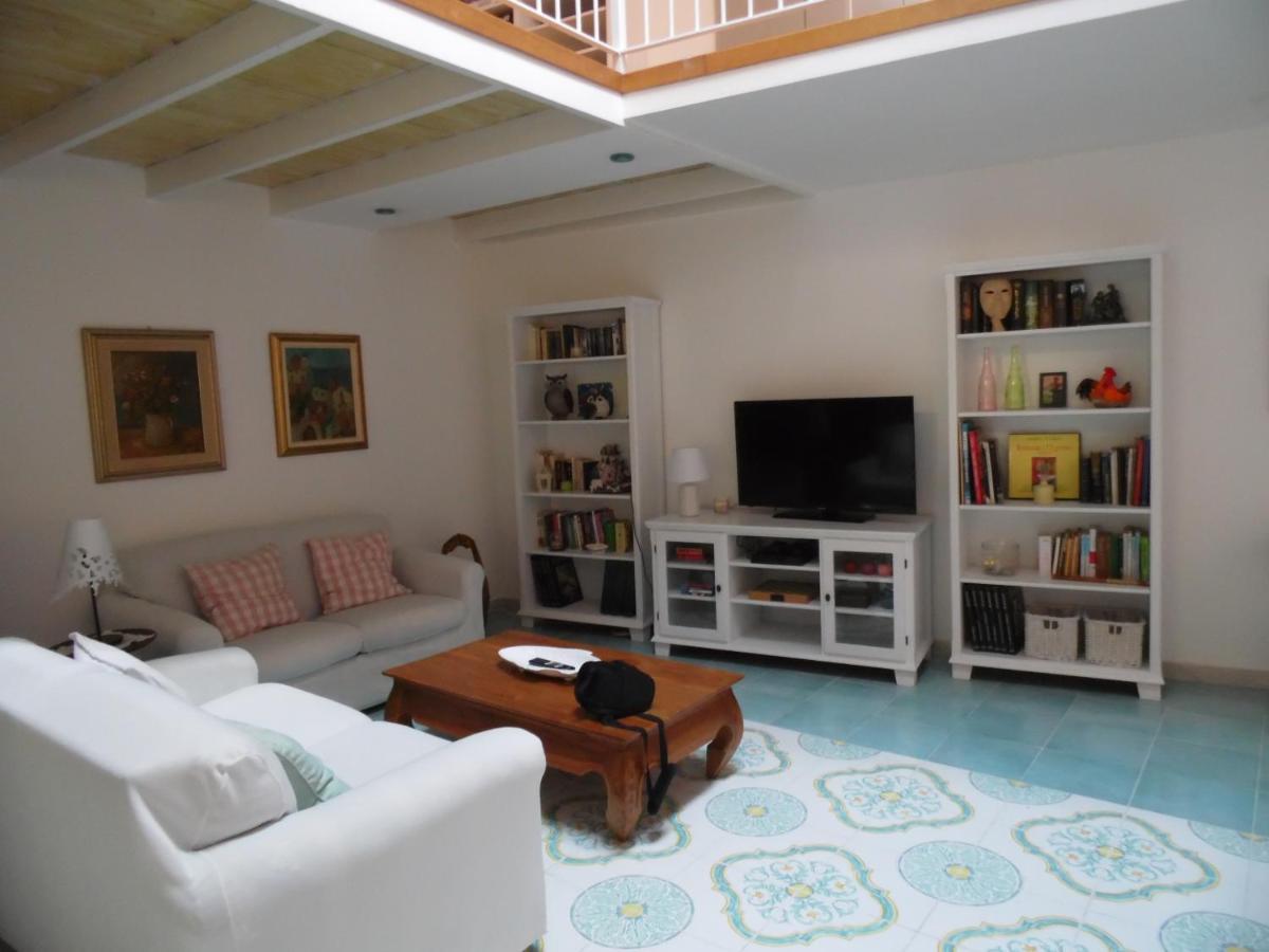 ポッツオーリA Casa Di Monicaアパートメント エクステリア 写真