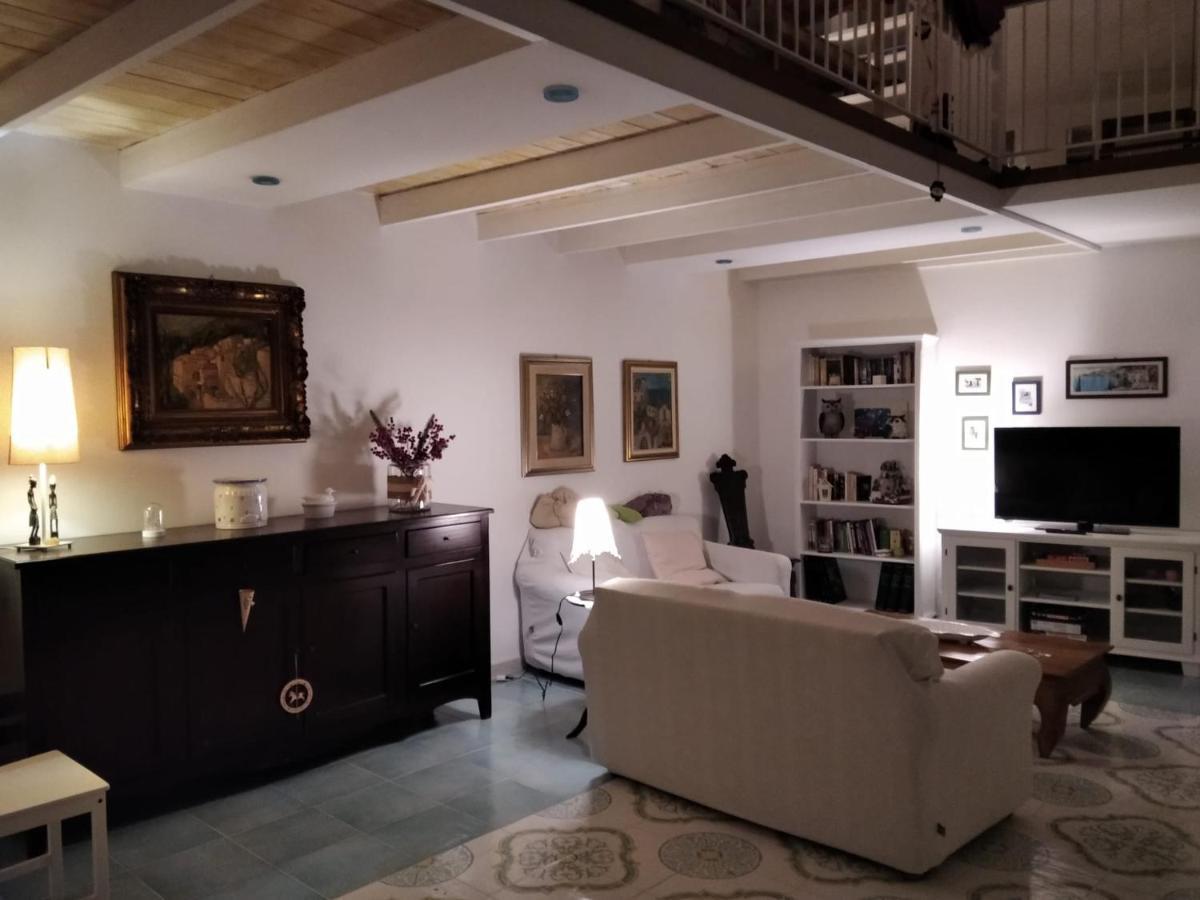 ポッツオーリA Casa Di Monicaアパートメント エクステリア 写真