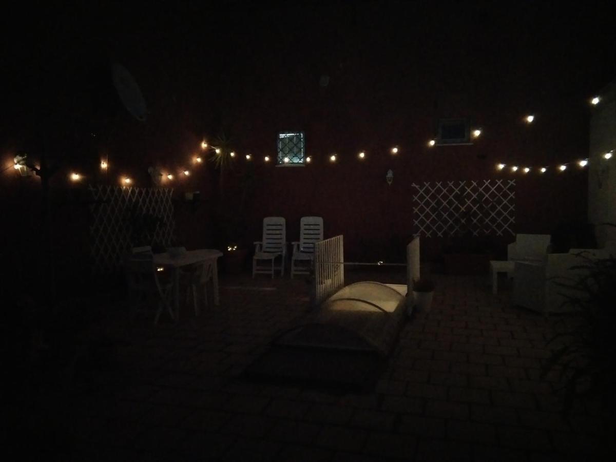 ポッツオーリA Casa Di Monicaアパートメント エクステリア 写真